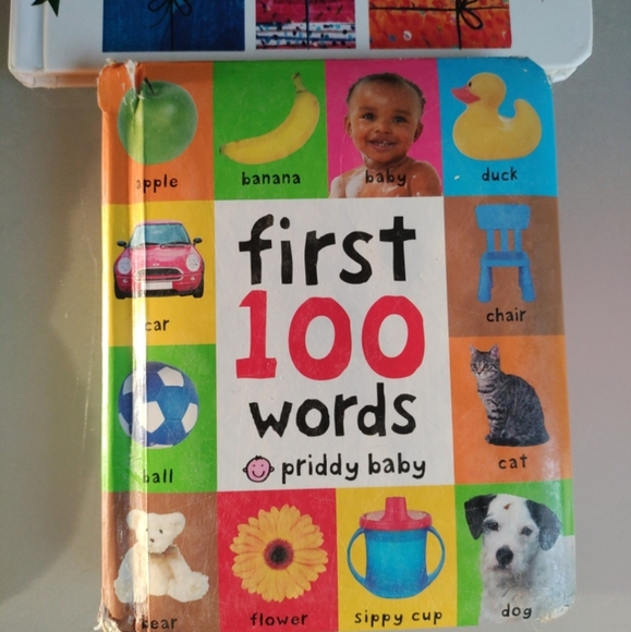 Book Bundle - Picture 2 of 12